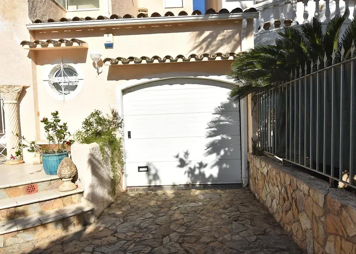 Villa Rnet - Port Primer Empuriabrava